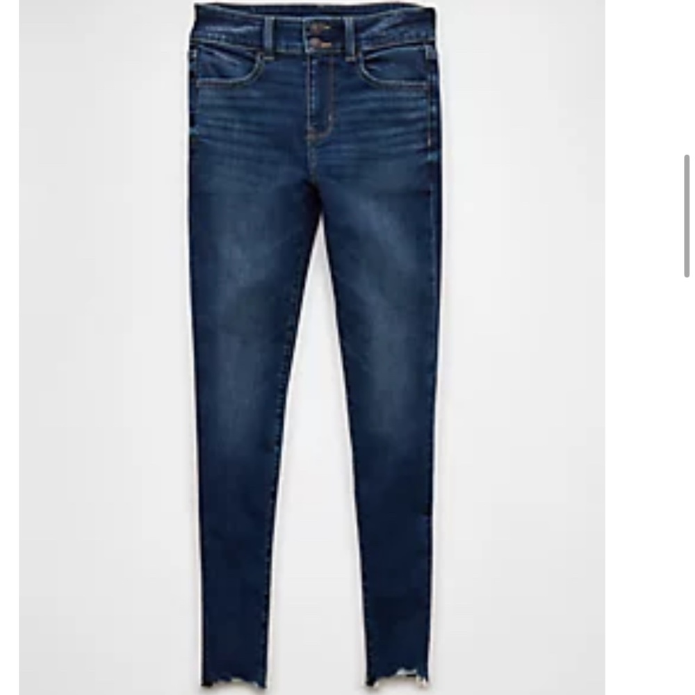 American Eagle Frayed Hem Skinny Jeans (short length)